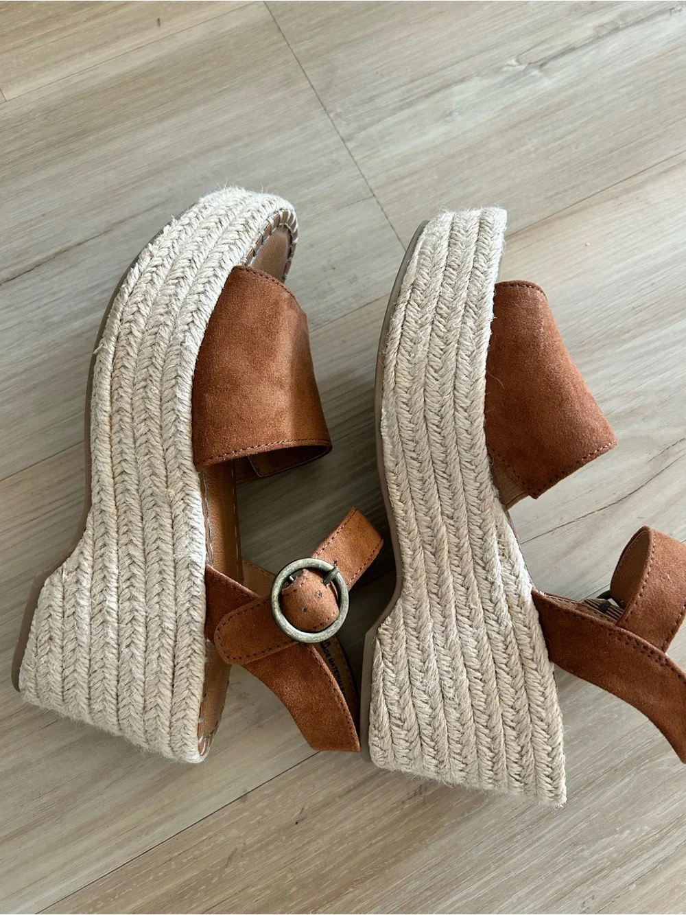 Universal Thread Tan Suede Espadrille Wedge Sandals